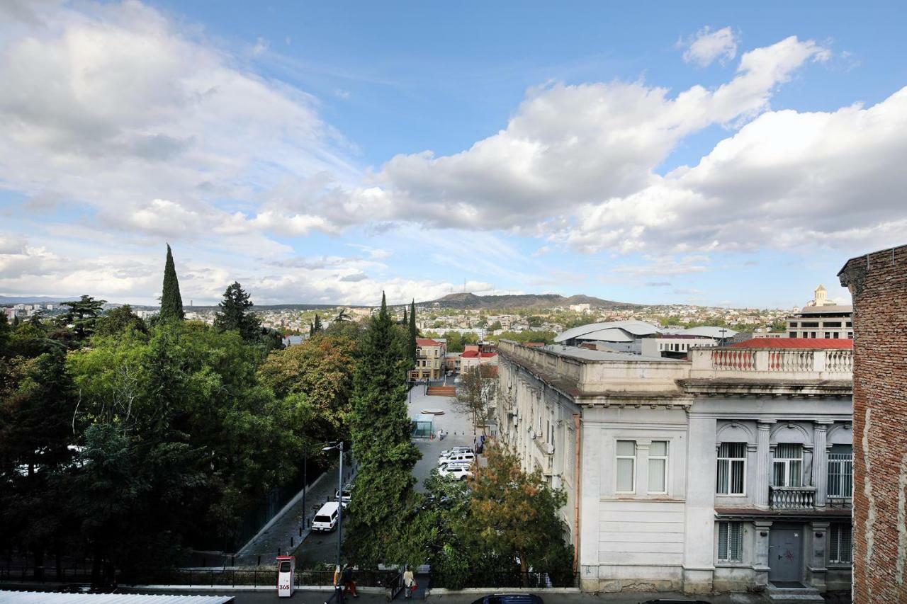 Twins Hotell Tbilisi Eksteriør bilde